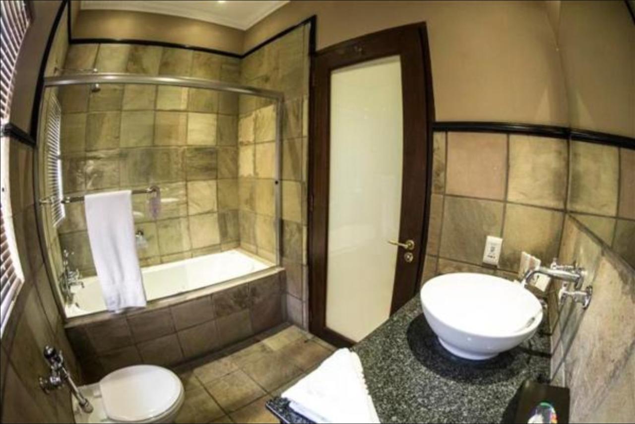 Anta Boga Hotel Блумфонтейн Экстерьер фото